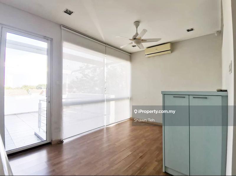 3-storey Terraced House for Sale in Laman Klebang, Klebang by Shawn Teh - iProperty.com.my