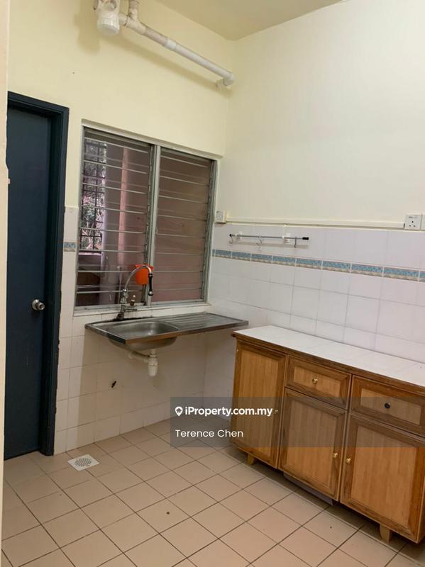 Apartment for Sale in Pangsapuri Seri Meranti by Terence Chen - Kitchen - iProperty.com.my