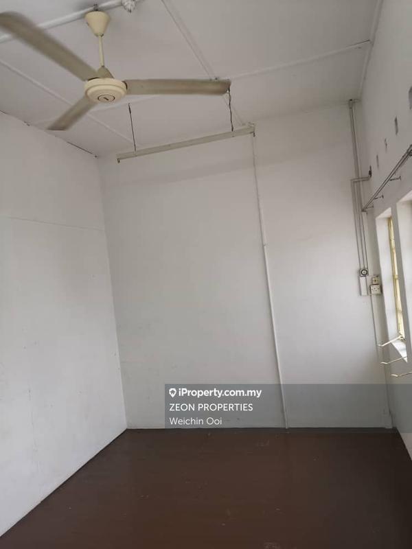 2-storey Terraced House for Sale in Gurney Drive, George Town by Weichin Ooi - iProperty.com.my