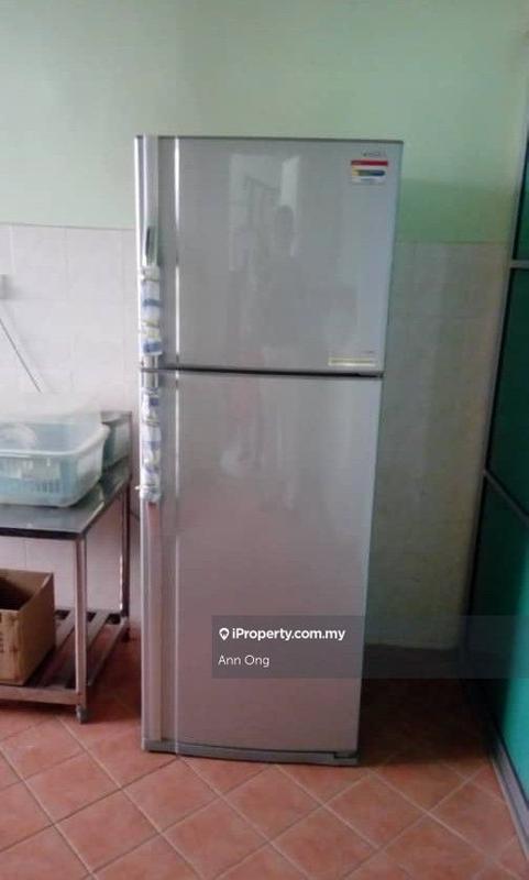 Condominium for Sale in La Vista Condominiums by Ann Ong - iProperty.com.my