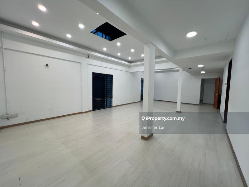 Semi-Detached House for Sale in Seksyen 25, Shah Alam by Jennifer Lai - iProperty.com.my