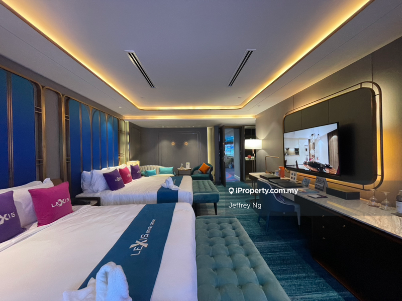 For Sale - Royal Lexis