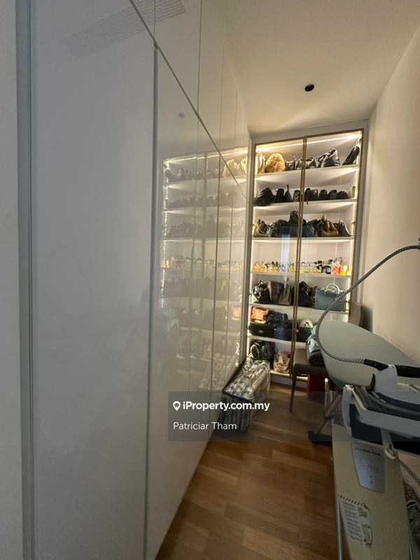 For Sale - Pavilion Ceylon Hill