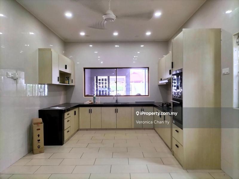 Bungalow House for Sale in Ampang Hilir, Ampang by Veronica Chan Yy - iProperty.com.my