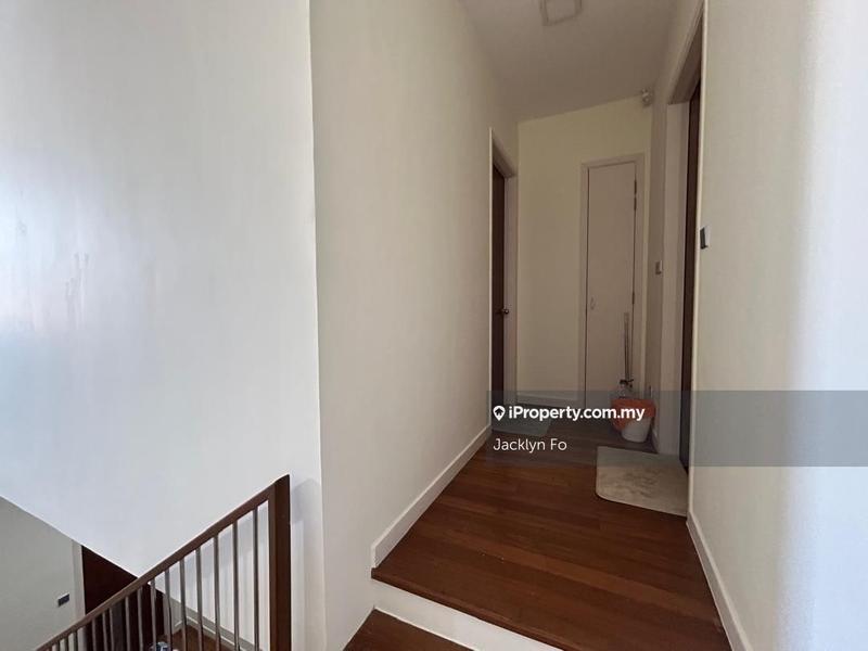Rumah Teres 3-Tingkat untuk Dijual di Taman Equine, Seri Kembangan oleh Jacklyn Fo - iProperty.com.my