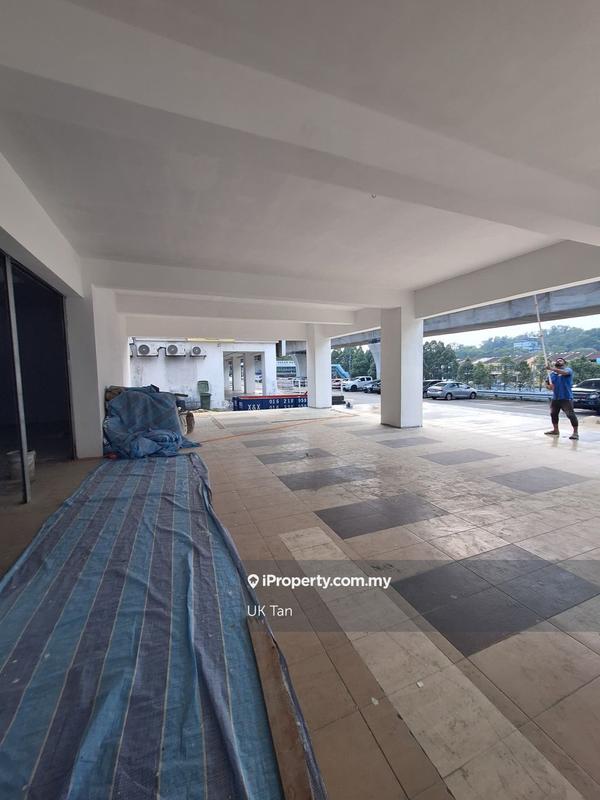 For Rent - (Corner Shop Lot) Seri Kembangan 3 Storey Shoplot for RENT (Mamak/ Bistro)