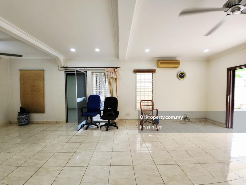 Rumah Teres 2-Tingkat untuk Dijual di Kota Kemuning, Shah Alam oleh Krystin Lim - Living Room - iProperty.com.my