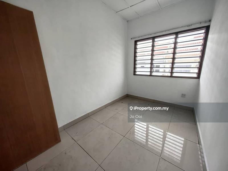 2-storey Terraced House for Sale in Taman Lestari Putra, Seri Kembangan by Jo Ooi - iProperty.com.my