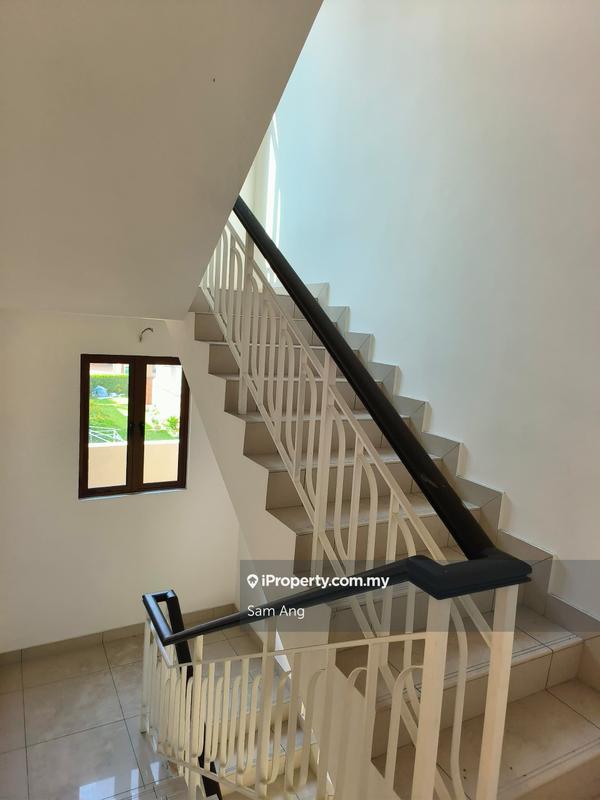 Rumah Berangkai 3 Tingkat untuk Dijual di DiamondCityEndLot,Semenyih Country Garden,Selangor, Semenyih oleh Sam Ang - iProperty.com.my