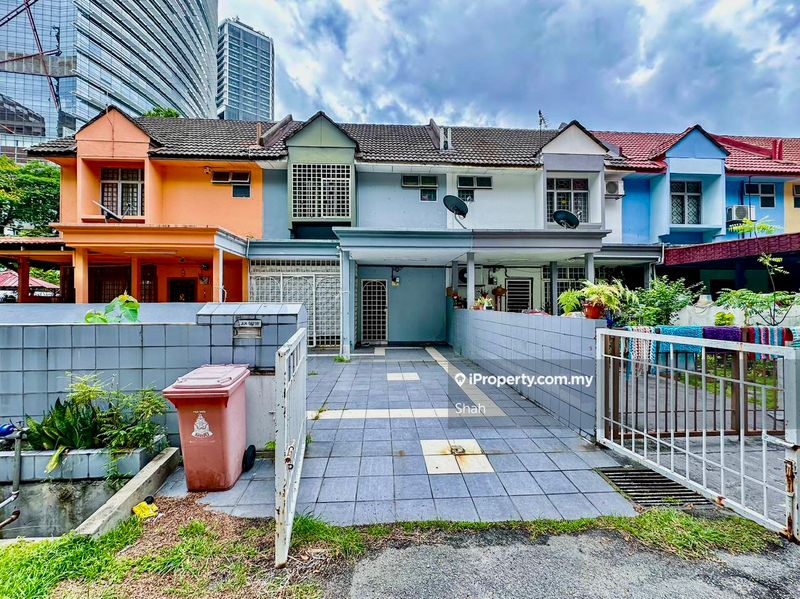Rumah Teres 2-Tingkat untuk Dijual di Kelana Jaya, Petaling Jaya oleh Shah - iProperty.com.my