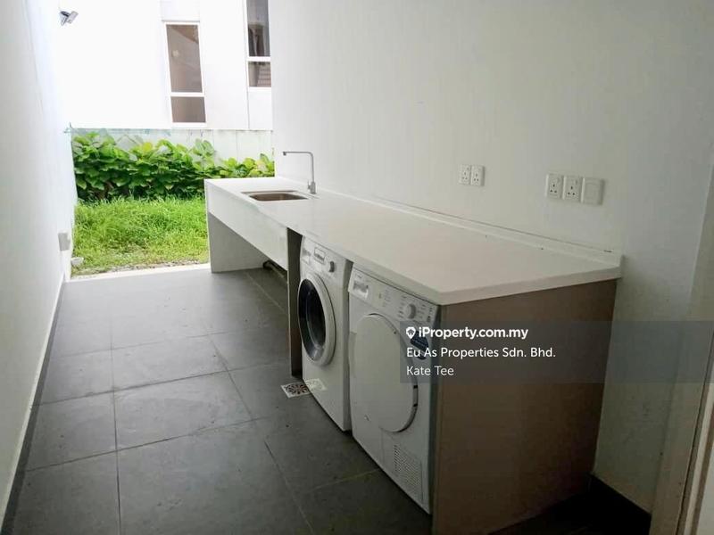 Bungalow House untuk Disewa di Emerald Residence oleh Kate Tee - iProperty.com.my