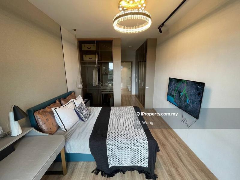 For Sale - Baron Residence @ Lake City