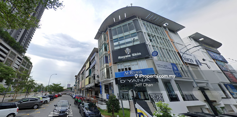 For Sale - ROI 5.46% | BANGI SENTRAL | CORNER | 5.5 STOREY SHOP LOT | FULLY TENANTED |