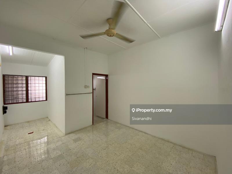 Rumah Teres untuk Dijual di Taman Klang Jaya, Klang oleh Sivanandhi - iProperty.com.my