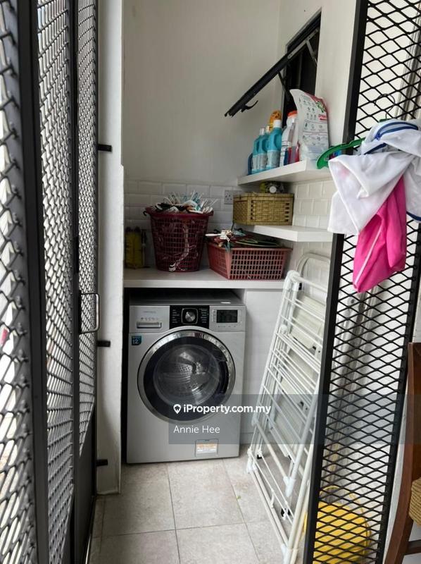 Rumah Teres 2.5-Tingkat untuk Dijual di Rimbunan Hijau | 2.5 Storey Intermediate, Kota Kinabalu oleh Annie Hee - iProperty.com.my