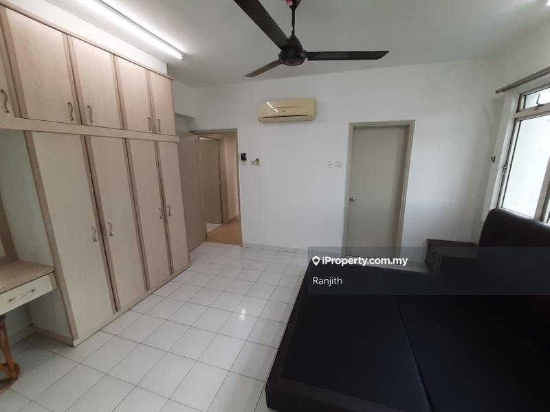 Condominium for Rent in Villa Scott by Ranjith - iProperty.com.my
