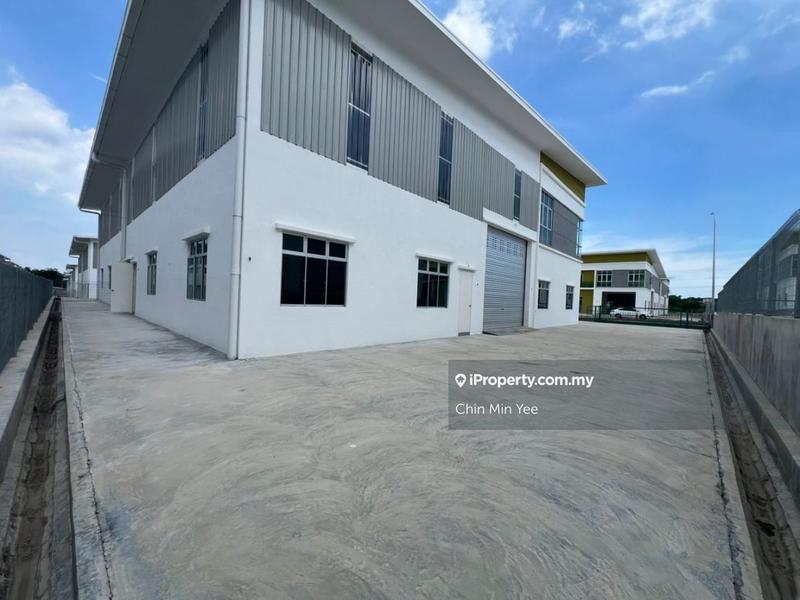Semi-D Factory for Rent in Taman Ozana Impian, Bukit Katil by Chin Min Yee - iProperty.com.my