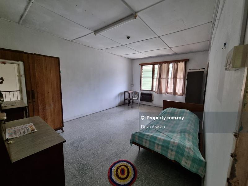 Rumah Teres 2-Tingkat untuk Dijual di Seksyen 6, Petaling Jaya oleh Deva Arasan - iProperty.com.my
