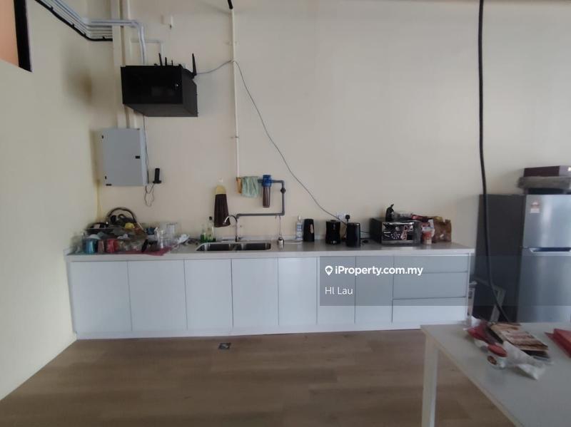 For Rent - Renovated Spacious Corner Office @ EkoCheras Mall