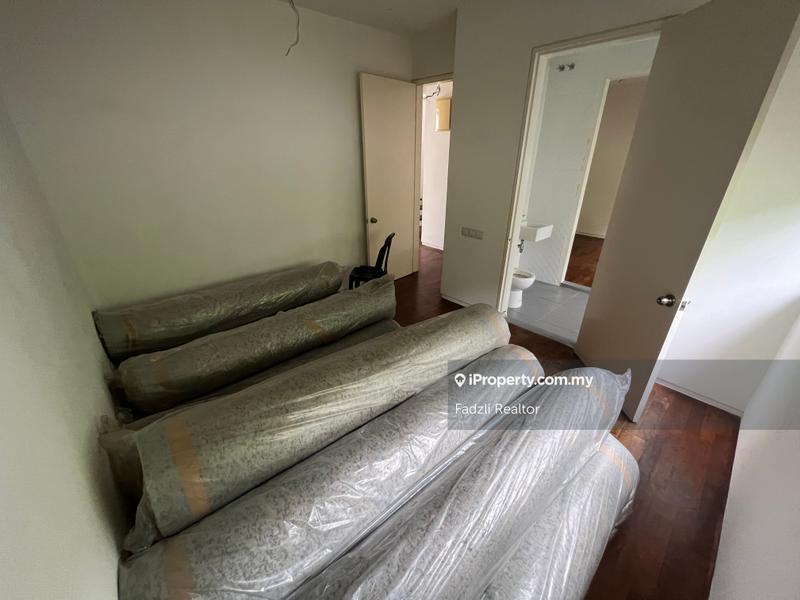 3-storey Terraced House for Sale in Blu Constellation, Seri Kembangan by Fadzli Realtor - iProperty.com.my