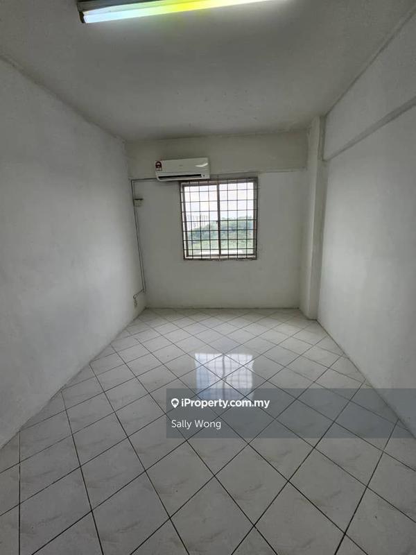 For Sale - Pangsapuri Vista Serdang