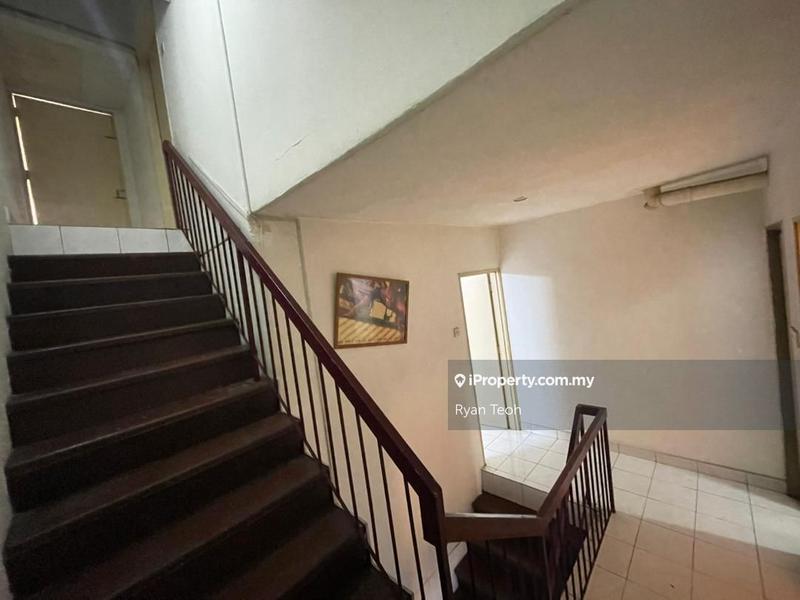 Rumah Berangkai 3 Tingkat untuk Dijual di Taman Daya, Kepong oleh Ryan Teoh - iProperty.com.my