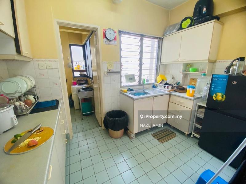 Pangsapuri untuk Dijual di Sri Damansara Court oleh NAZLI AMIN - iProperty.com.my