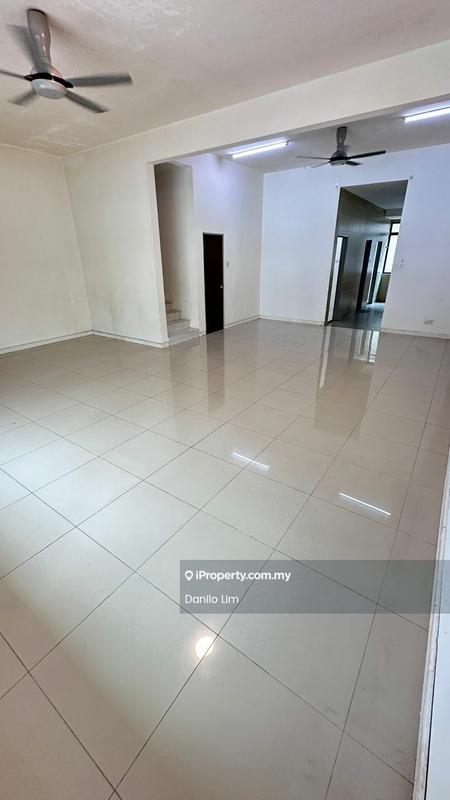 2-storey Terraced House for Sale in D'Infiniti Bandar Damai Perdana, Cheras by Danilo Lim - Living Room - iProperty.com.my