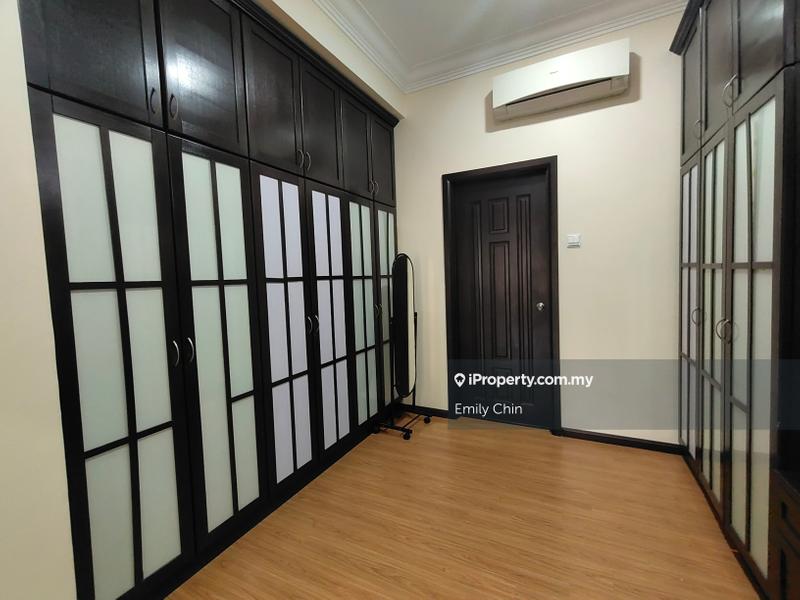 Rumah Berkembar untuk Dijual di Kelana Jaya, Petaling Jaya oleh Emily Chin - iProperty.com.my