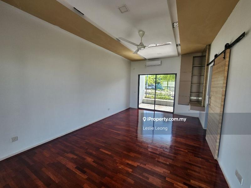 Rumah Teres 3-Tingkat untuk Dijual di 3 storey Renovated Amaryllis Tamansari Rawang, Rawang oleh Leslie Leong - iProperty.com.my