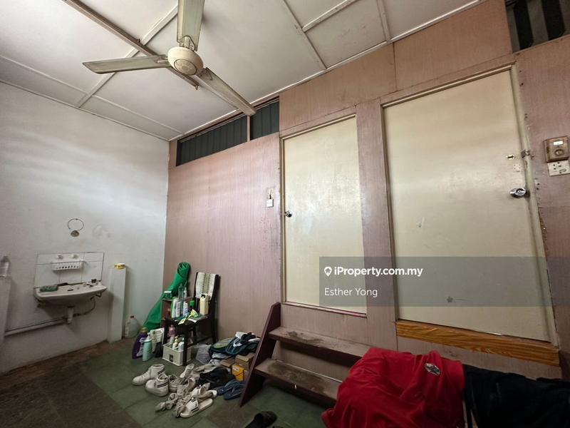 1.5-storey Terraced House for Sale in Batu 9, Cheras by Esther Yong - iProperty.com.my
