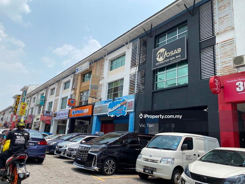 Shop for Sale in Bandar Sri Permaisuri, Cheras by Vic Tan - iProperty.com.my