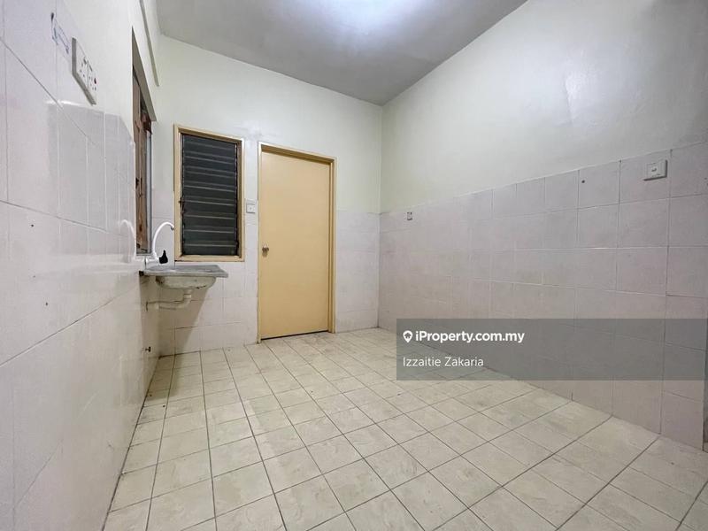 Pangsapuri untuk Dijual di Pangsapuri Persanda oleh Izzaitie Zakaria - iProperty.com.my
