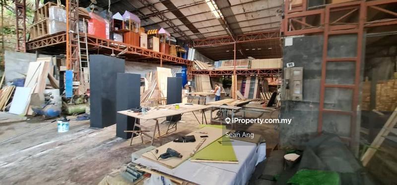 For Sale - Only RM234 psf, Corner, 角落間, [BIG Land Size, LA 64k], L/Hold