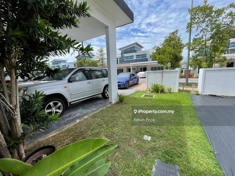 Rumah Berkembar untuk Dijual di Perdana Lakeview East, Cyberjaya oleh Kelvin Pook - iProperty.com.my