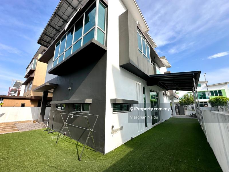 Bungalow House untuk Dijual di Bandar Country Homes, Rawang oleh Visaghan Naidu - iProperty.com.my