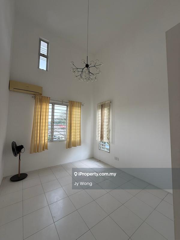 Townhouse for Sale in Eastwood Terrace, Kayu Ara, Bandar Utama, Bandar Utama by Jy Wong - Living Room - iProperty.com.my