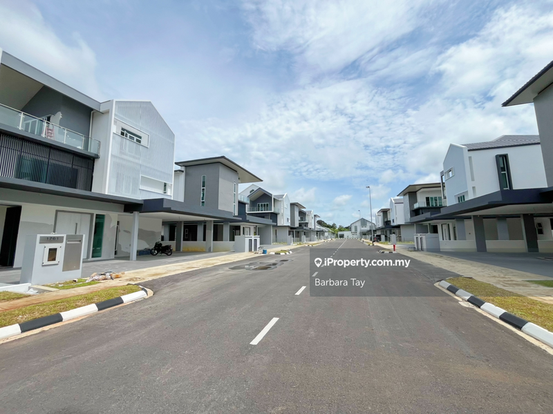 Rumah Berkembar untuk Dijual di Kuching, Sarawak oleh Barbara Tay - iProperty.com.my