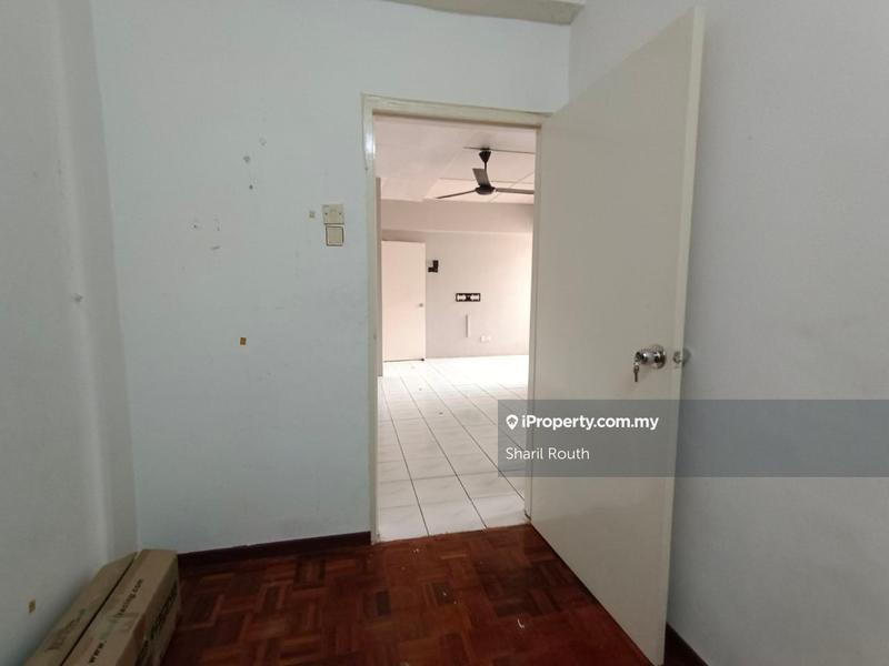 Apartment for Sale in Pangsapuri Sri Baiduri by Sharil Routh - iProperty.com.my