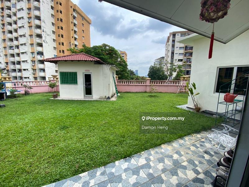 Semi-Detached House for Sale in Corner 3Storey Semi-D Tiara Villa Taman United, Jalan Klang Lama (Old Klang Road) by Damon Heng - iProperty.com.my