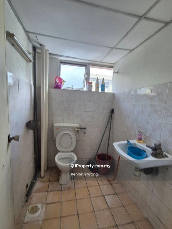 Pejabat untuk Disewa di Taman Mayang, Petaling Jaya oleh Kenneth Wong - iProperty.com.my