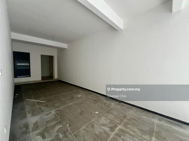 Rumah Bandar untuk Dijual di Taman Bukit Serdang, Seri Kembangan oleh Chestal Chin - iProperty.com.my