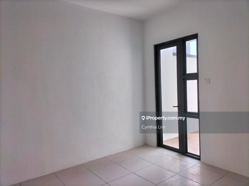Townhouse for Sale in Kuching, Sarawak by Cynthia Lim - iProperty.com.my