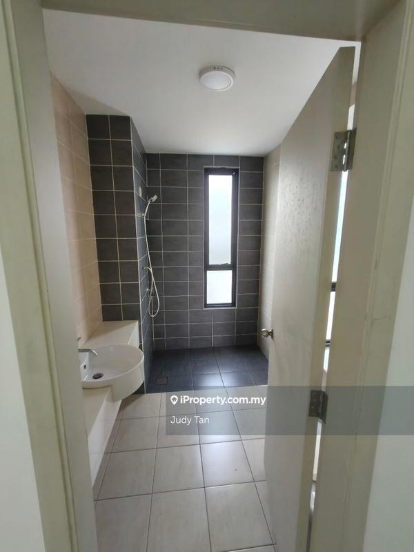 Rumah Bandar untuk Dijual di Cahaya Spk, Shah Alam oleh Judy Tan - iProperty.com.my