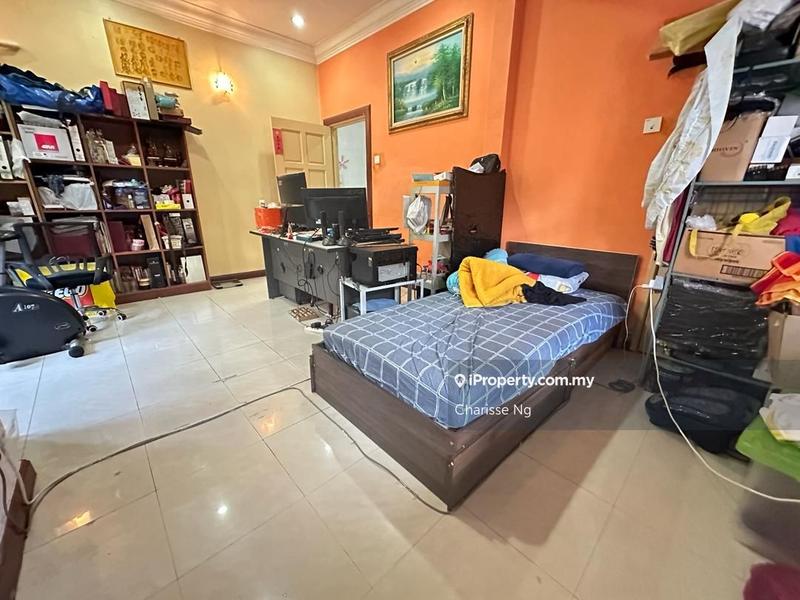 Rumah Berkembar untuk Dijual di Taman Taming Indah oleh Charisse Ng - iProperty.com.my