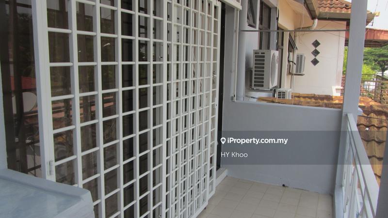 Townhouse for Sale in Desa Ria, Sungai Ara by HY Khoo - iProperty.com.my