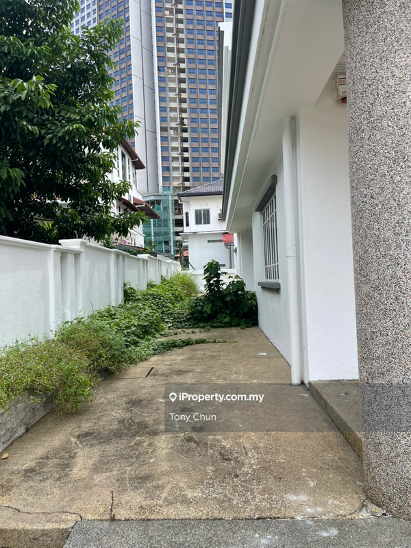 Bungalow House for Sale in Bandar Baru Sri Petaling, Sri Petaling by Tony Chun - iProperty.com.my
