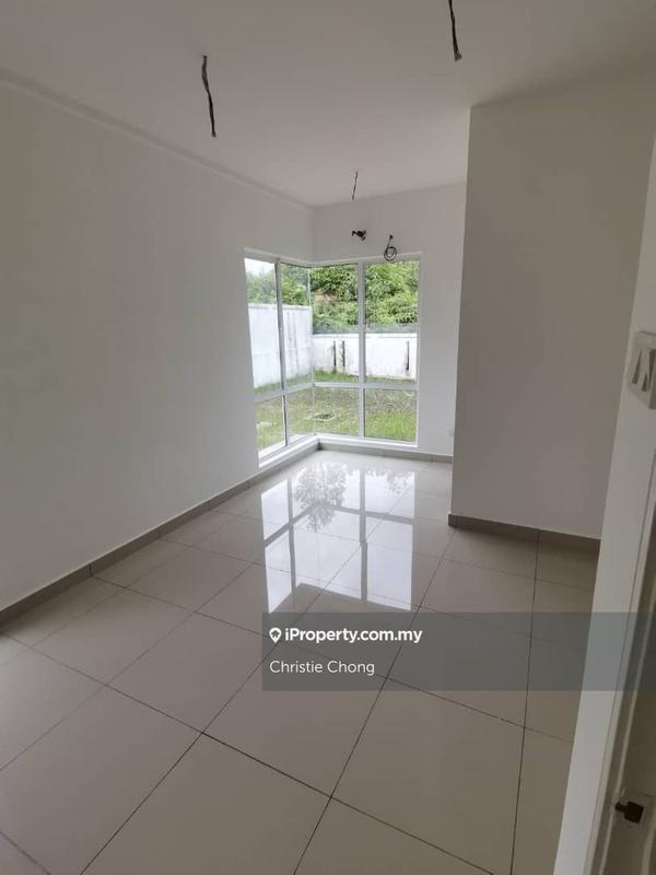 Rumah Berkembar untuk Dijual di Nilai Spring Villa, Nilai oleh Christie Chong - iProperty.com.my
