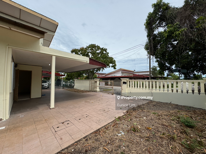 Semi-Detached House for Sale in Taman Tanjung, Muar by Eunice Lim - iProperty.com.my