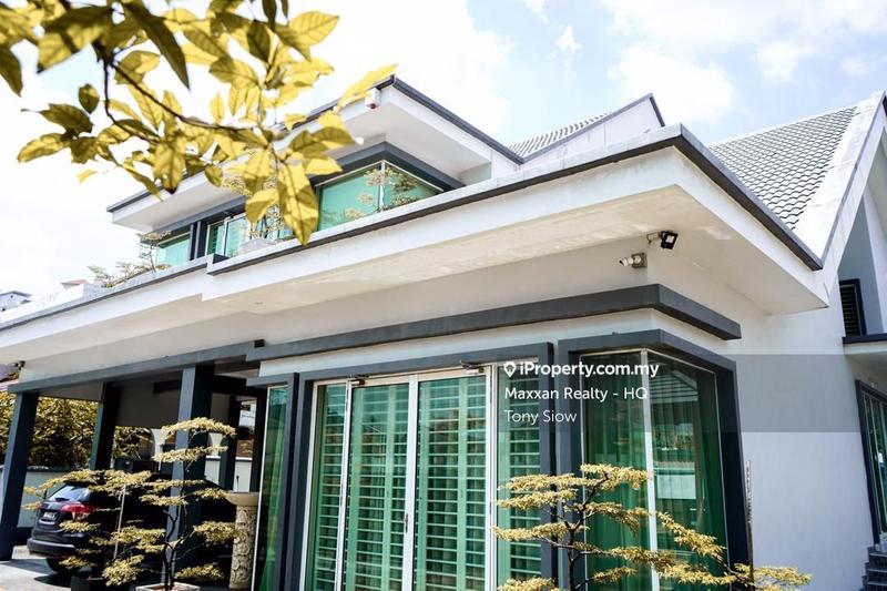 Bungalow House for Sale in Kelana Jaya, Petaling Jaya by Tony Siow - iProperty.com.my